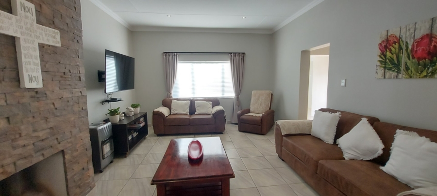 3 Bedroom Property for Sale in Albertinia Western Cape